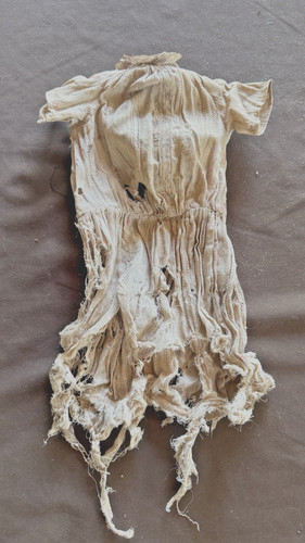 Antico vestito bambola